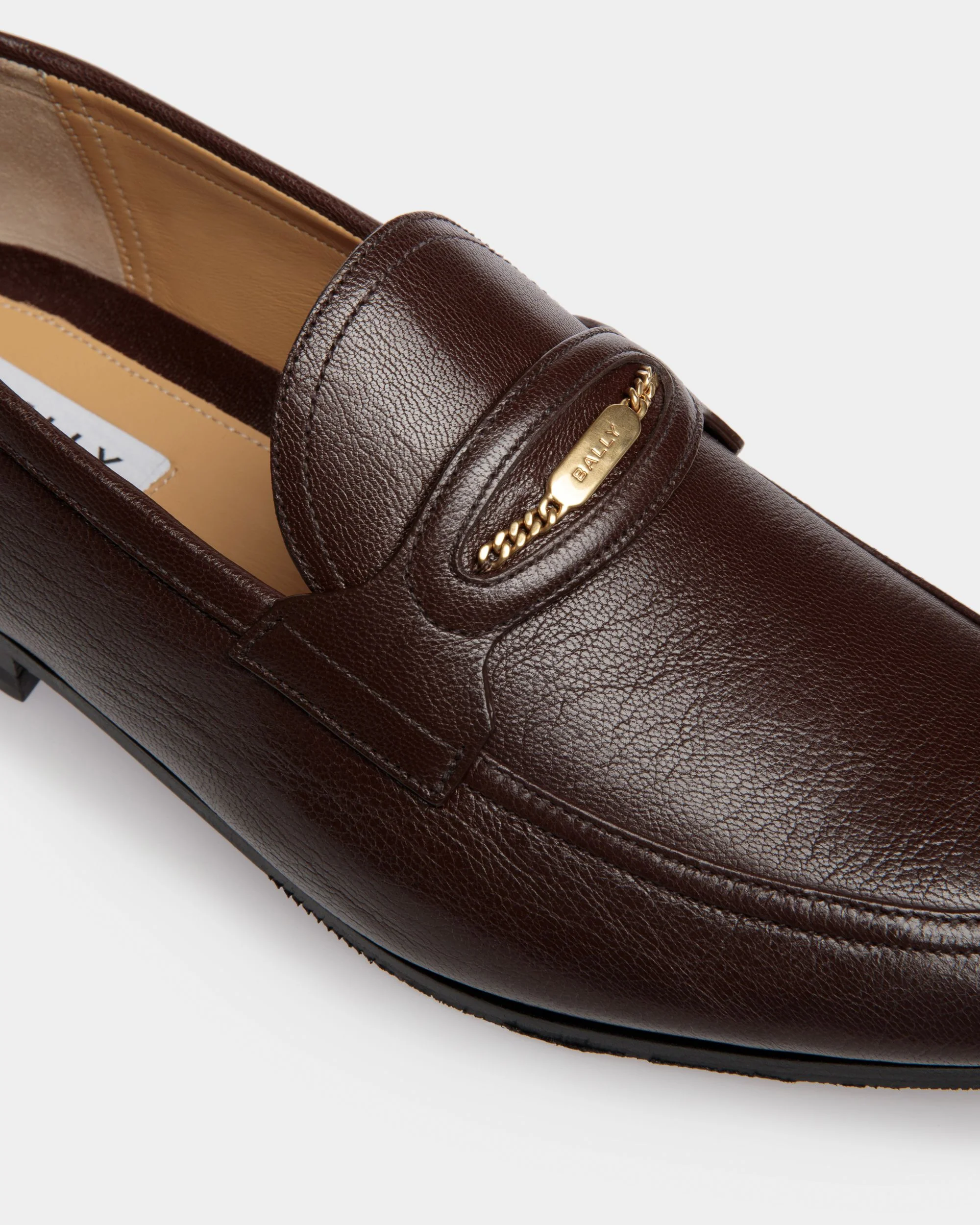 Plume Loafer in Brown Grained Leather - Image 4